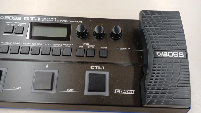 BOSS Multi-Effektgerät GT-1