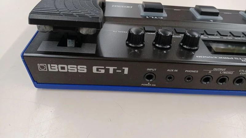 BOSS Multi-Effektgerät GT-1