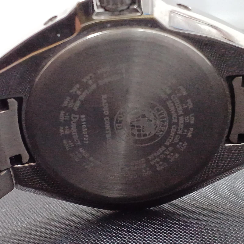 CITIZEN Funkgesteuerte Solar-Armbanduhr CB3010-57L