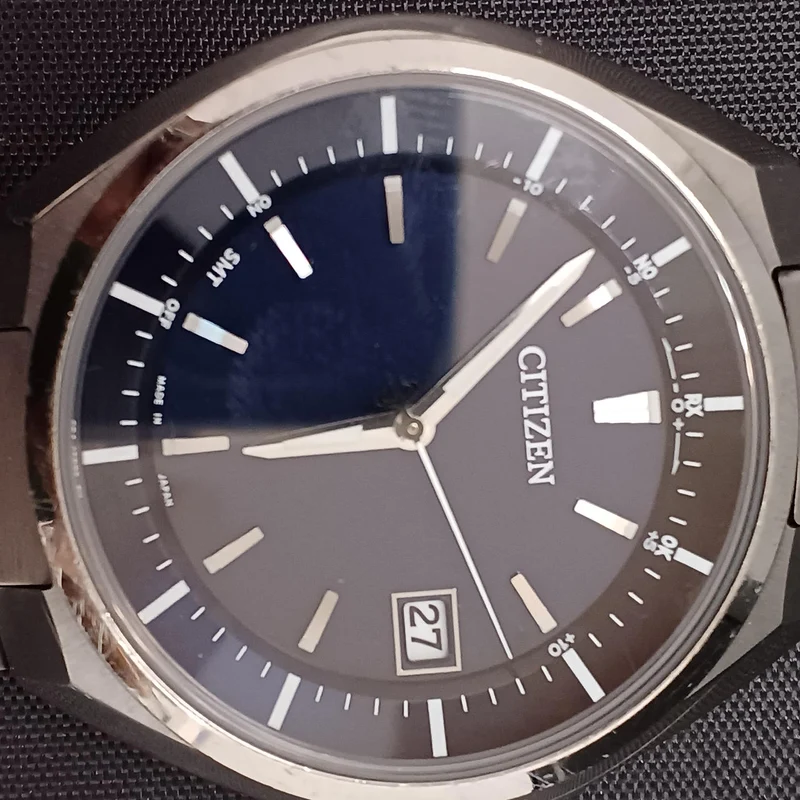 CITIZEN Funkgesteuerte Solar-Armbanduhr CB3010-57L
