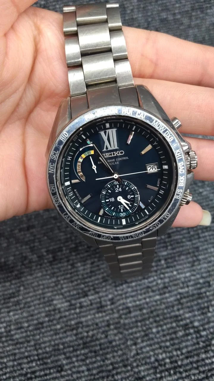 SEIKO Solar-Armbanduhr 8B54-0AG0