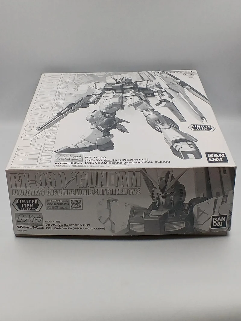 BANDAI MG 1/100 VER.KA ν Gundam [Mechanisch klar]