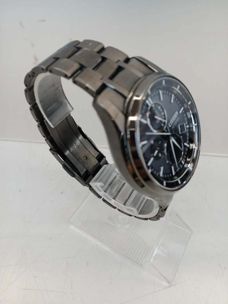 CITIZEN Funkgesteuerte Solar-Armbanduhr H874-005HK02