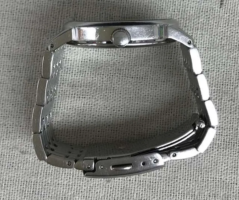 CITIZEN ECO-DRIVE Solar-Armbanduhr E111
