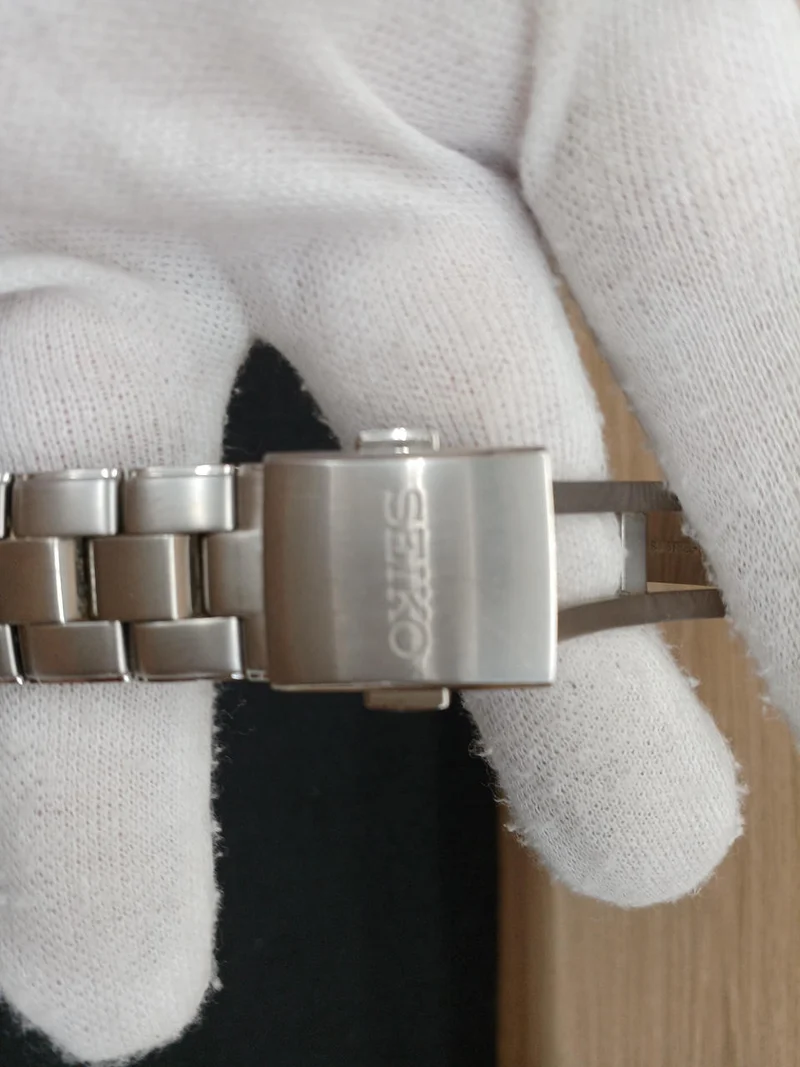 SEIKO Solar-Armbanduhr 8B43-0AB0