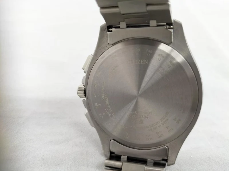 CITIZEN Eco-Drive Funkgesteuerte Uhr H874-005HK01