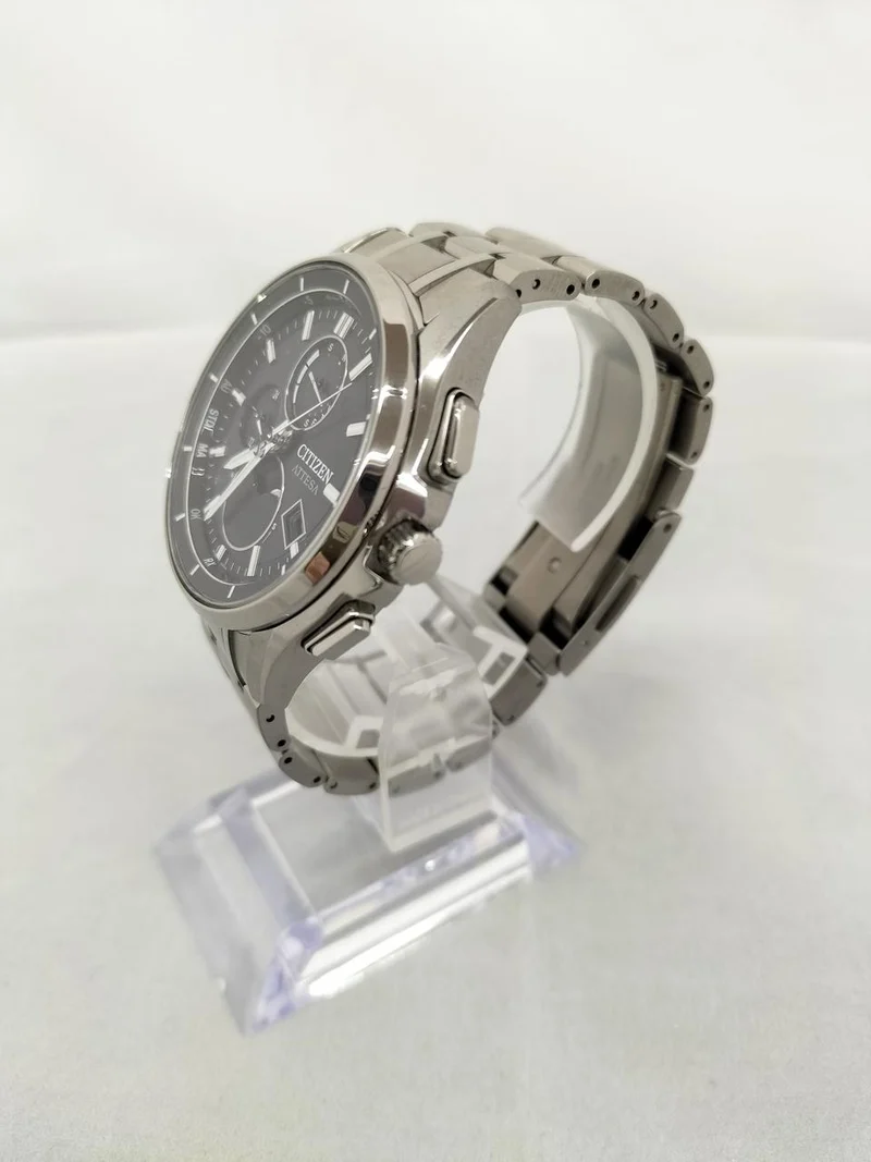 CITIZEN Eco-Drive Funkgesteuerte Uhr H874-005HK01