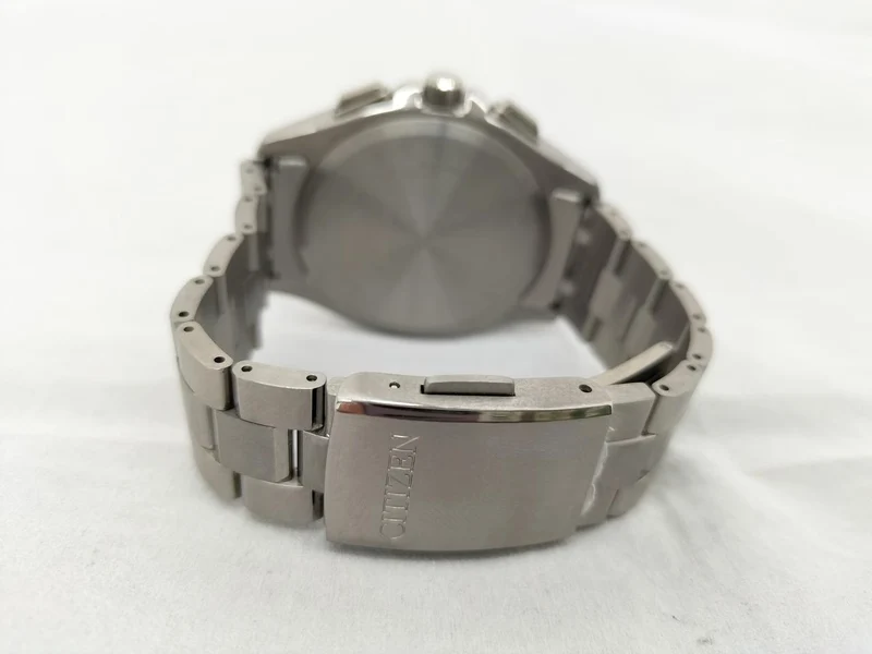 CITIZEN Eco-Drive Funkgesteuerte Uhr H874-005HK01