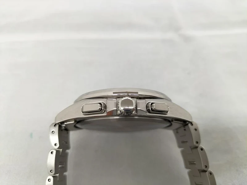 CITIZEN Eco-Drive Funkgesteuerte Uhr H874-005HK01