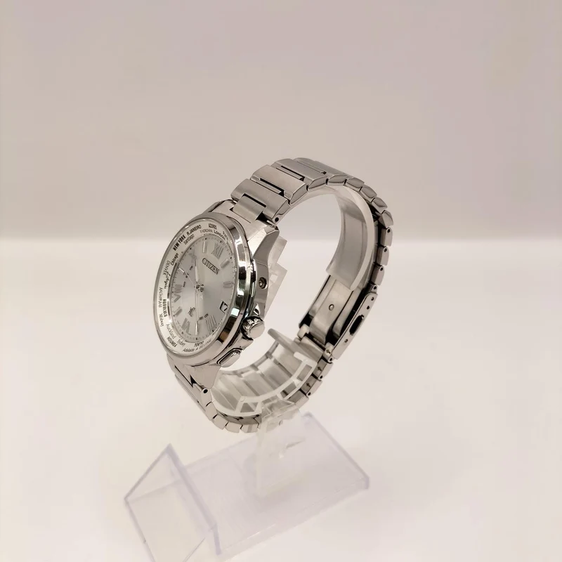 CITIZEN Eco-Drive Funkgesteuerte Uhr H149-T018335