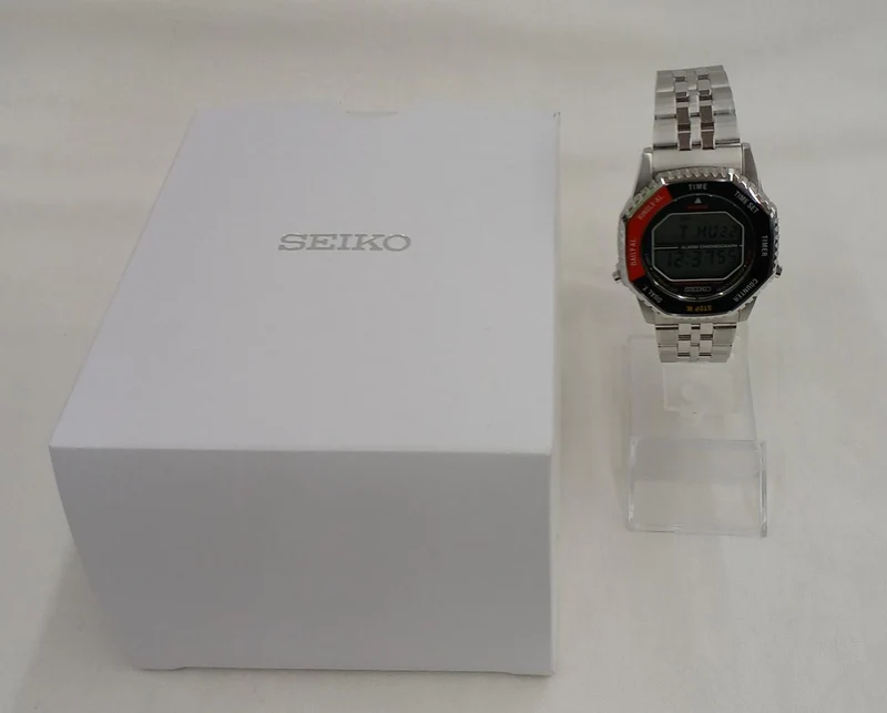 SEIKO Quarz-Digitalarmbanduhr SBJG019