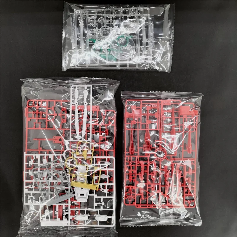 BANDAI Gundam Astray Red Dragon RG 1/144