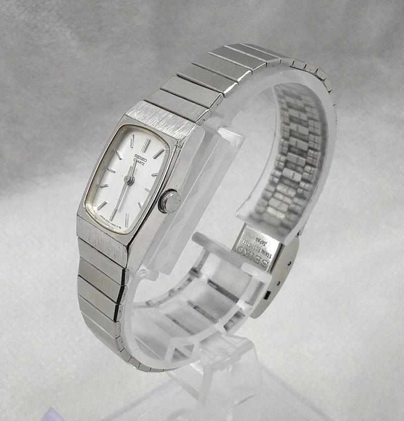 SEIKO Quarz-Armbanduhr 2C21-5160