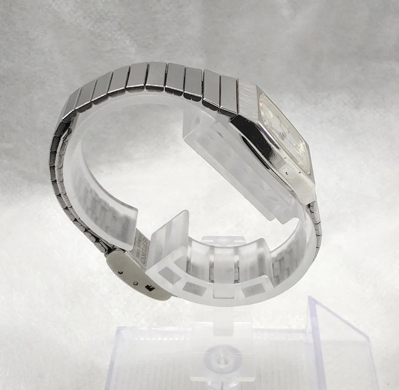 SEIKO Quarz-Armbanduhr 2C21-5160