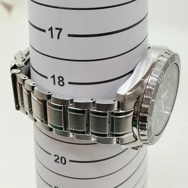 CITIZEN CA0711-98H Solarradiosignal – Viele Kratzer