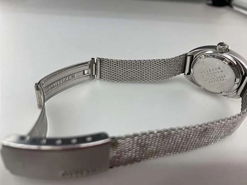 [SCHROTT] CITIZEN COSMOSTAR DATE (21 Juwelen) 4-610601Y