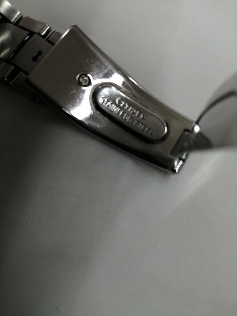 CITIZEN Eco Drive Funkgesteuerte Uhr AS1060-54L