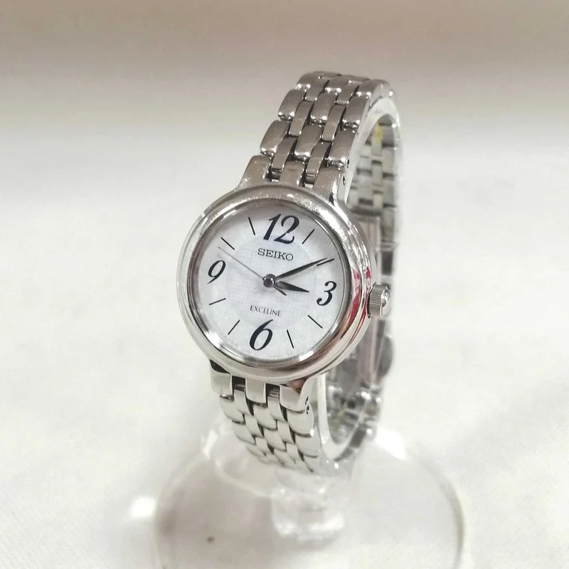 SEIKO Exceline Solar-Armbanduhr Silber × Weiß V117-0BZ0