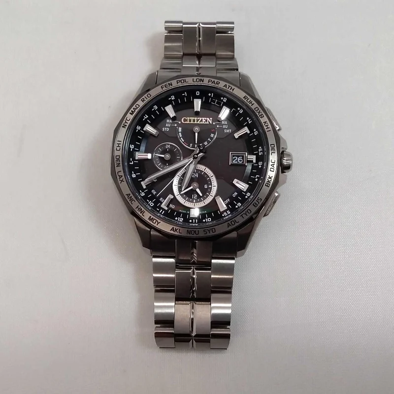 CITIZEN Funkgesteuerte Solar-Armbanduhr GN-4W-S