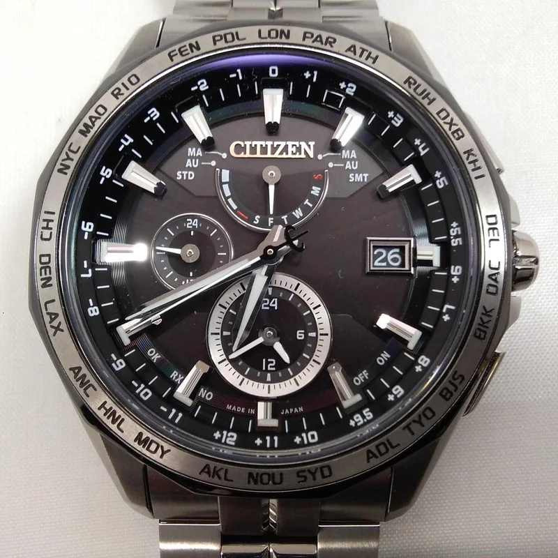 CITIZEN Funkgesteuerte Solar-Armbanduhr GN-4W-S