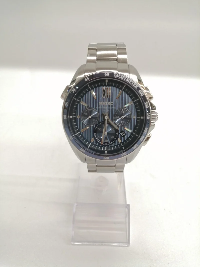SEIKO Solar-Armbanduhr 8B82-0AL0