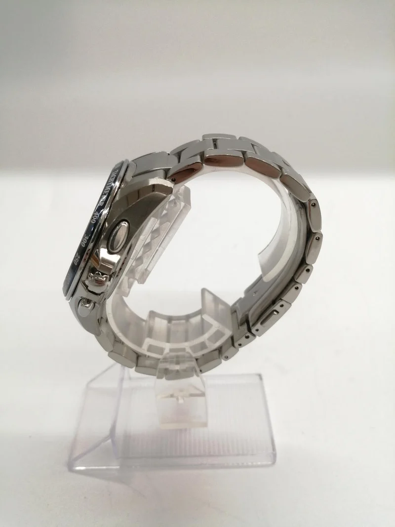 SEIKO Solar-Armbanduhr 8B82-0AL0