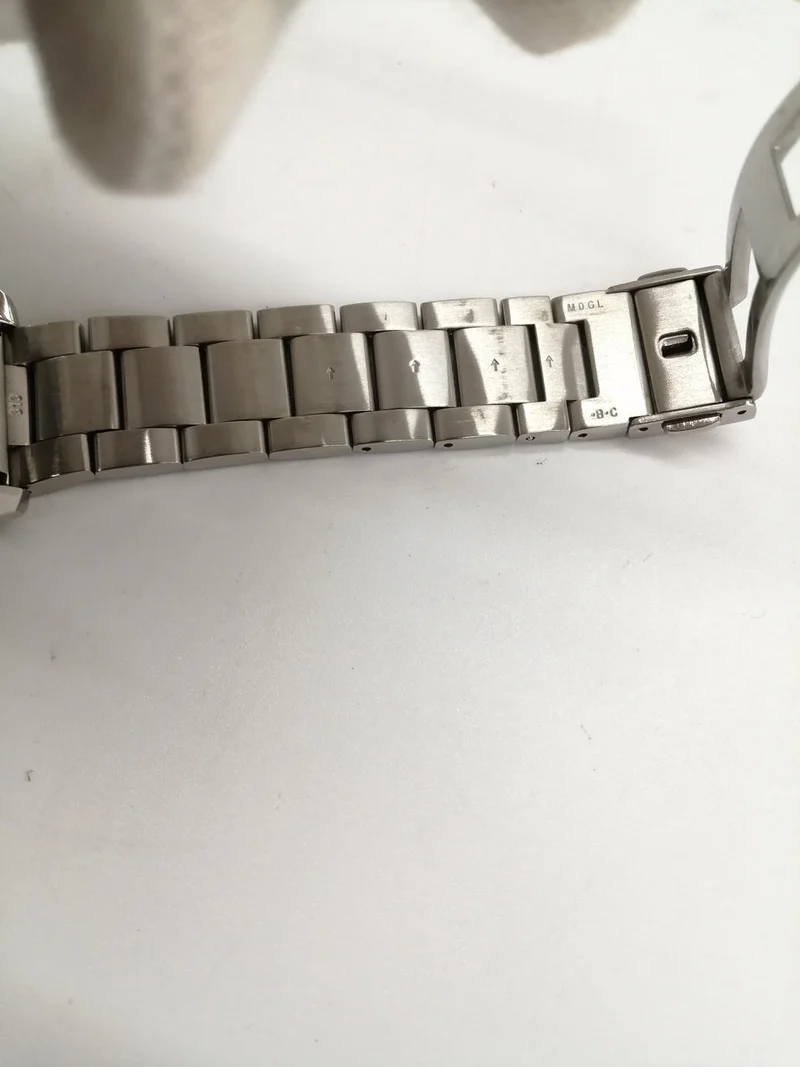 SEIKO Solar-Armbanduhr 8B82-0AL0