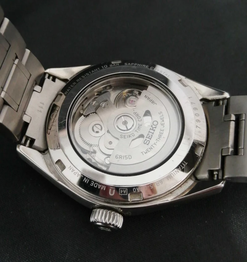 SEIKO Automatik-Armbanduhr 6R15-04A0