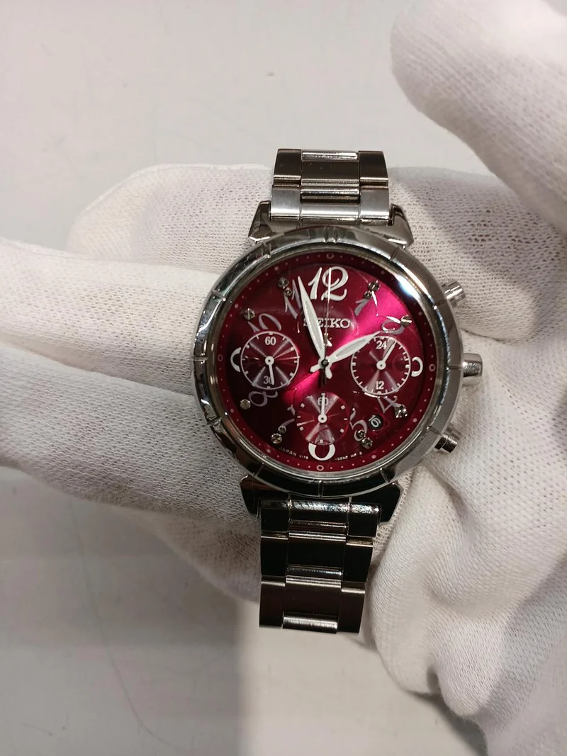 SEIKO Solar-Armbanduhr V175