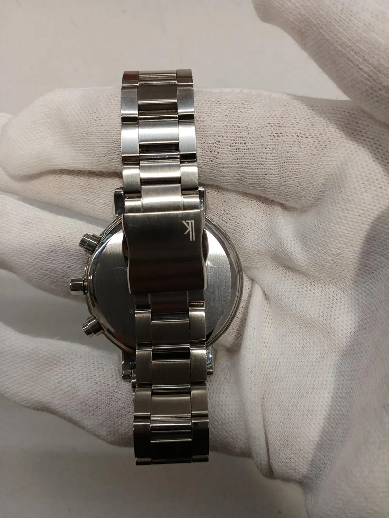 SEIKO Solar-Armbanduhr V175
