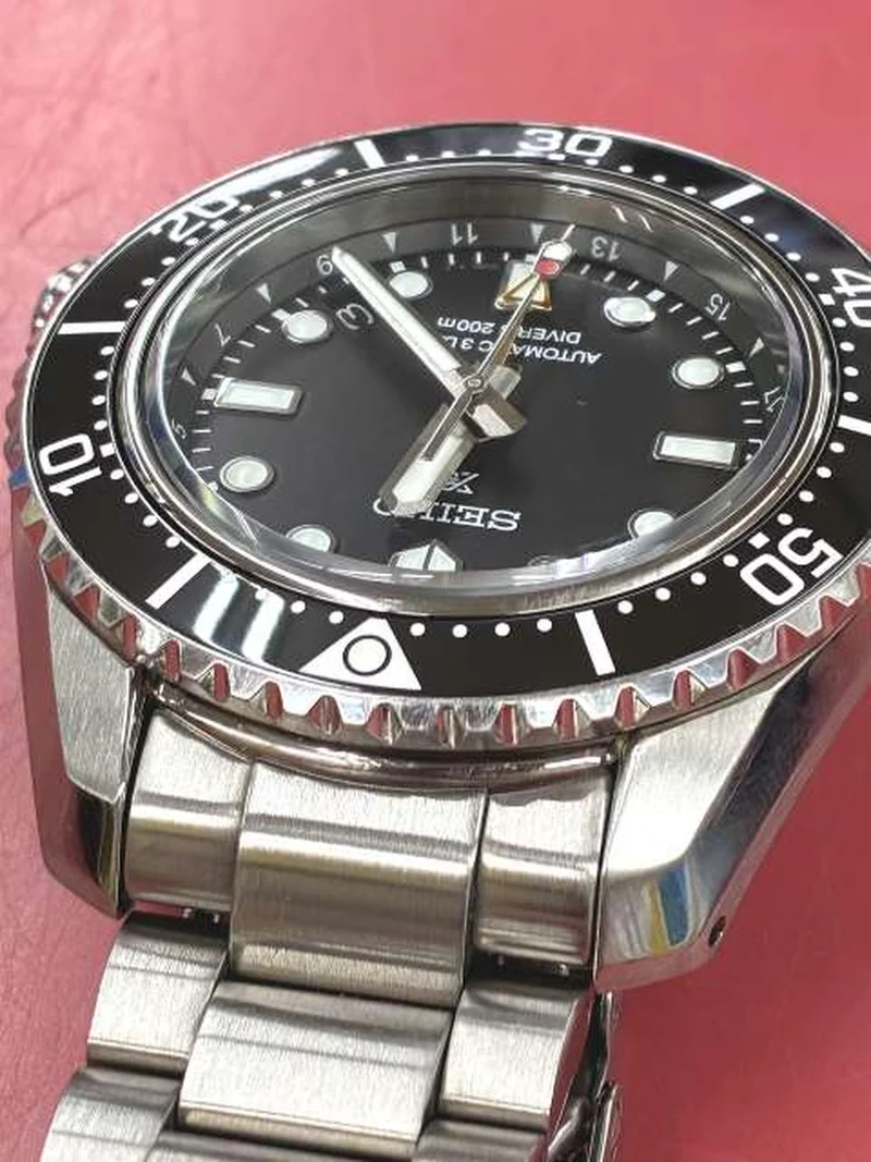 SEIKO Mechanische Automatik (mit Handaufzug) SBEJ011