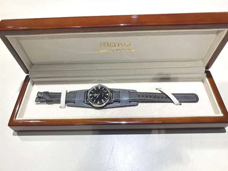 SEIKO Automatik-Armbanduhr 6L35-00E0