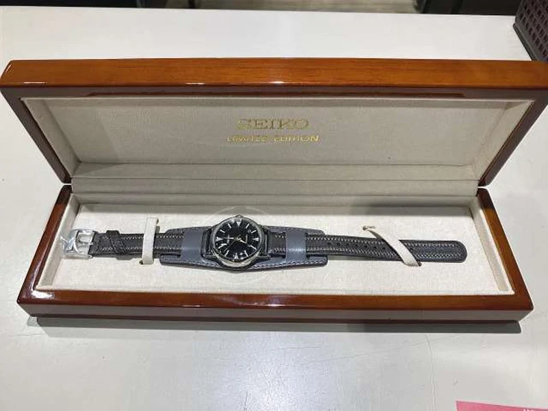SEIKO Automatik-Armbanduhr 6L35-00E0