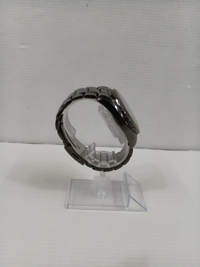 SEIKO WIRED Chronograph 7T11-0bd0 Lila × Metallgehäuseboden weist Kratzer auf