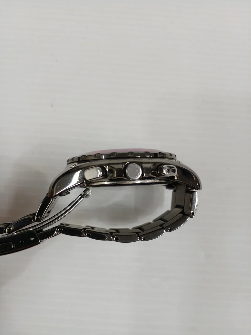 SEIKO WIRED Chronograph 7T11-0bd0 Lila × Metallgehäuseboden weist Kratzer auf