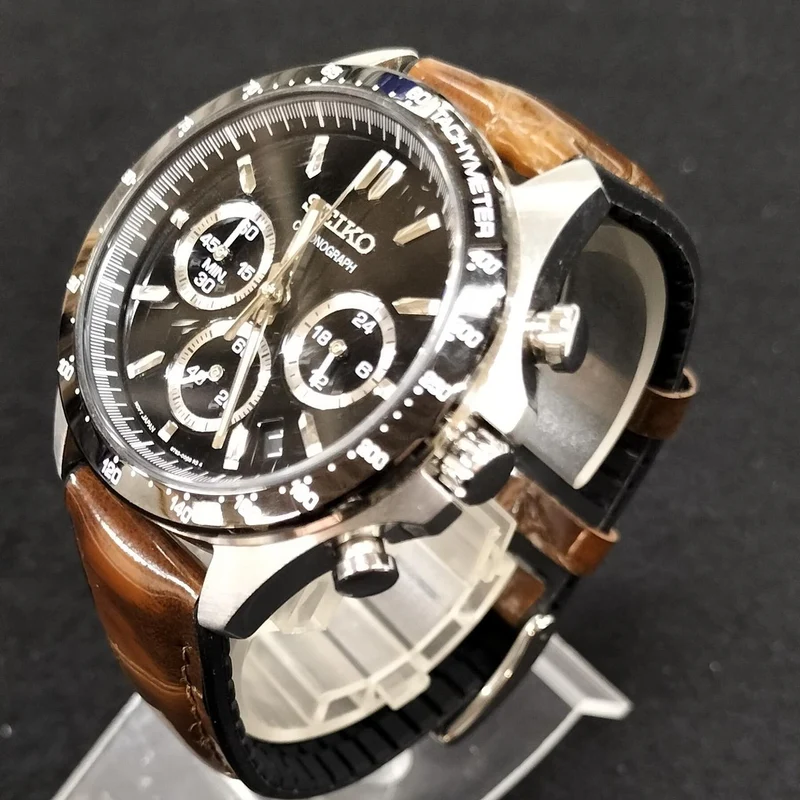 SEIKO Quarz-Armbanduhr 8T63-00D0