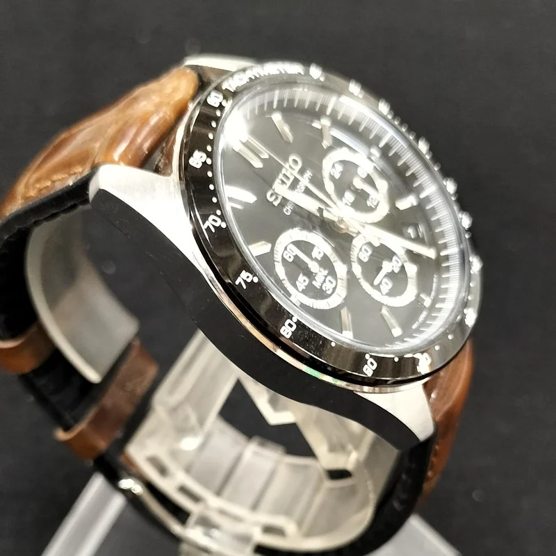 SEIKO Quarz-Armbanduhr 8T63-00D0