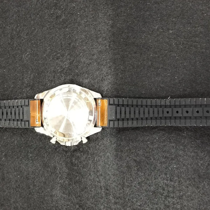 SEIKO Quarz-Armbanduhr 8T63-00D0
