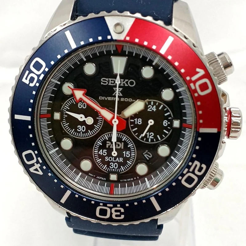 SEIKO Chronograph V175-0AD0