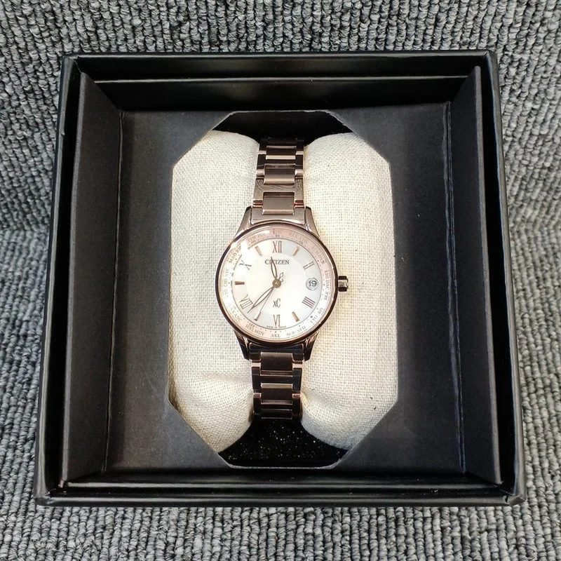 CITIZEN Funkgesteuerte Uhr EC1164-53W
