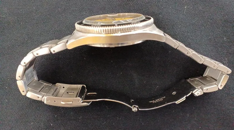 CITIZEN Armbanduhr AW1760-81Z J810-003PW01