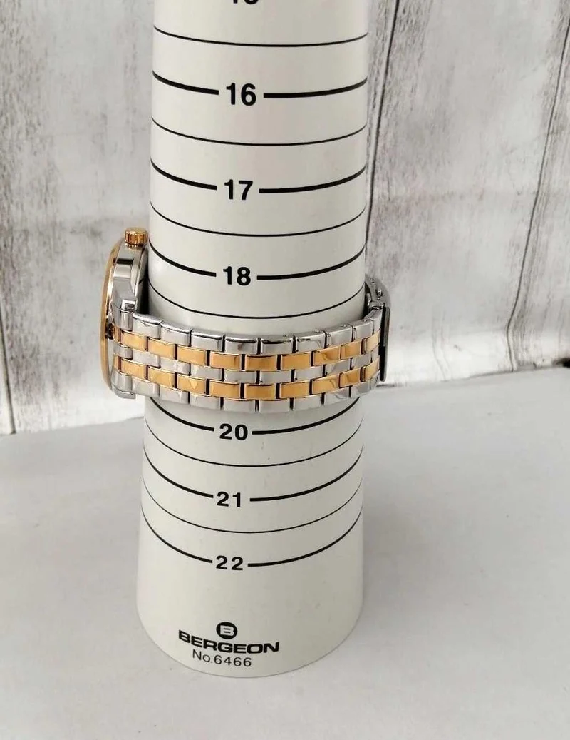 CITIZEN Quarz-Armbanduhr AK5006-58A Uhrwerk