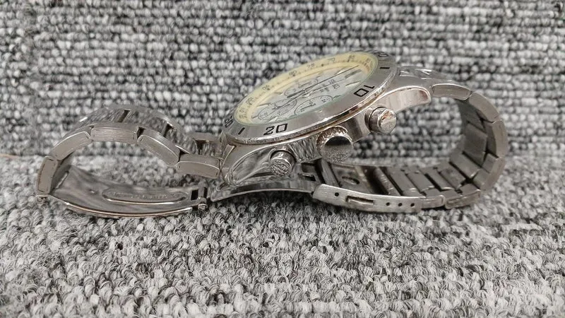 SEIKO Quarz-Analog-Armbanduhr 6T63-00E0