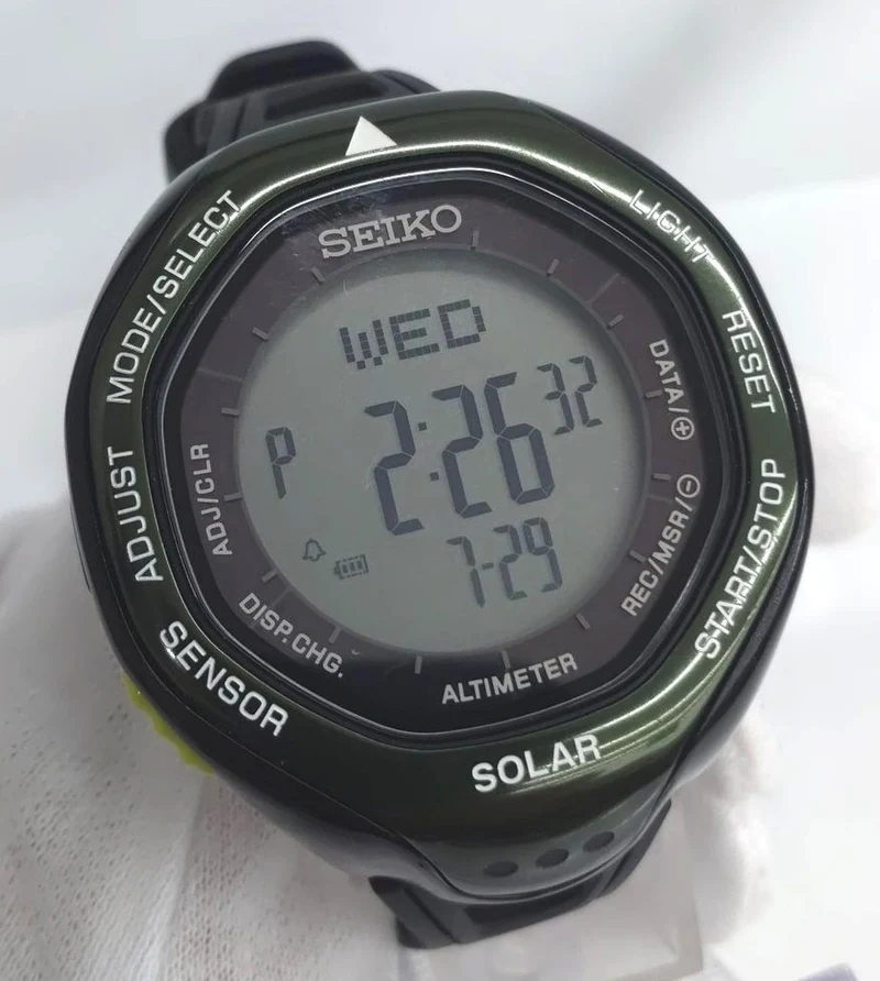 SEIKO Solar-Armbanduhr S822-00A0