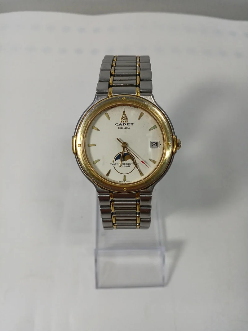 SEIKO CADET 6F32-6000