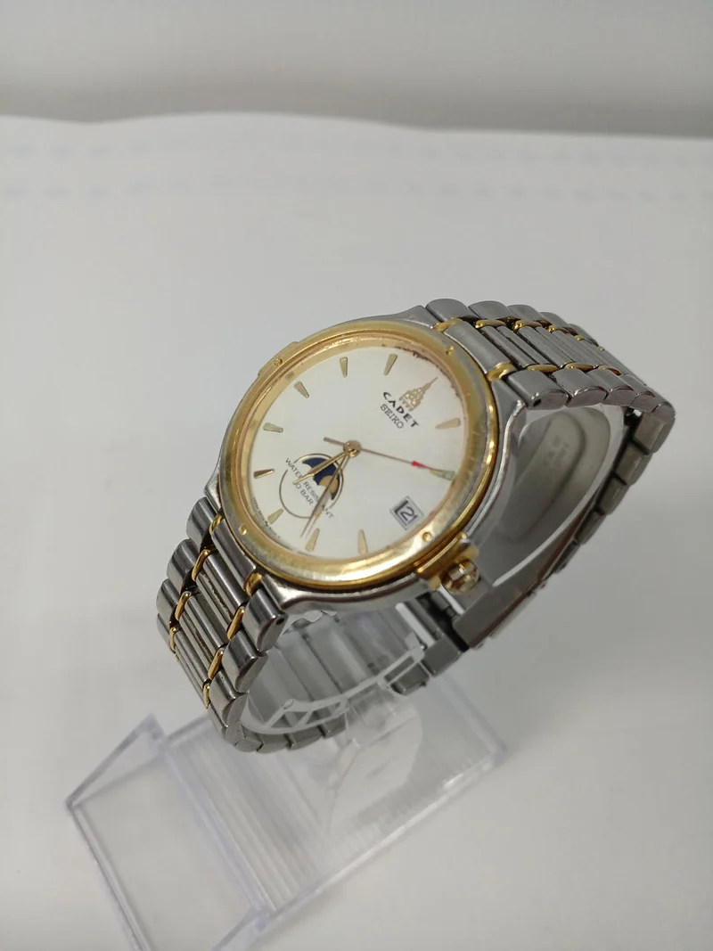 SEIKO CADET 6F32-6000