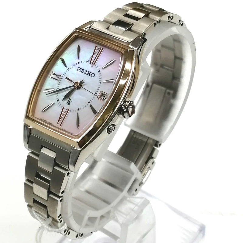 SEIKO Solar-Armbanduhr 1B32-0AX0