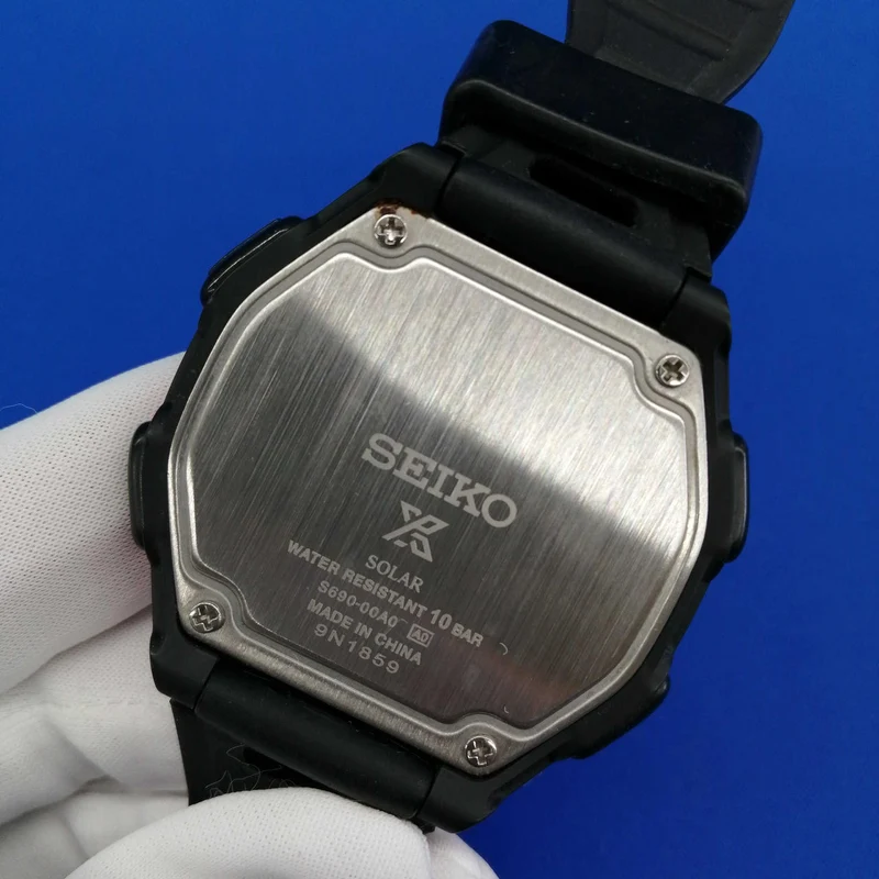 SEIKO Solar-Armbanduhr S690-00A0
