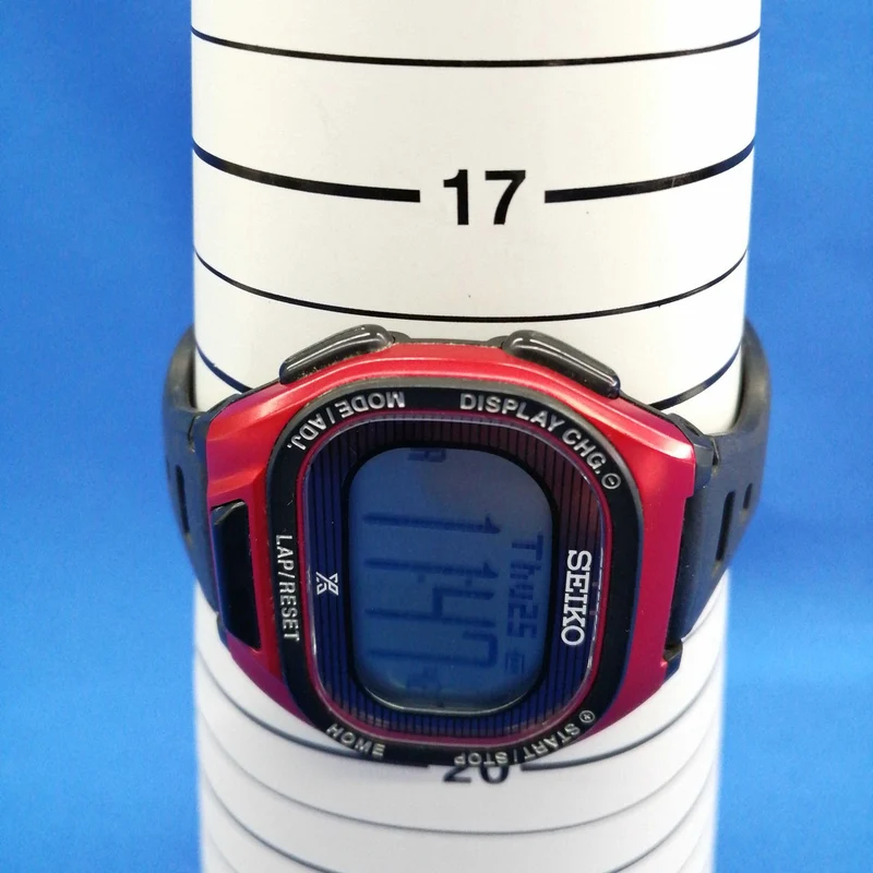 SEIKO Solar-Armbanduhr S690-00A0