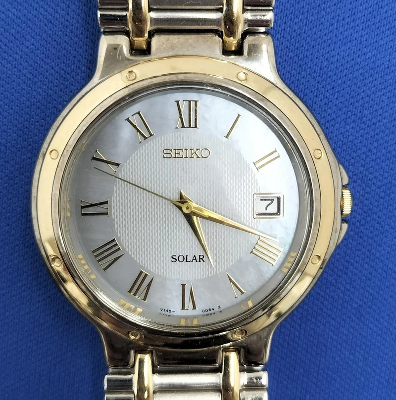 SEIKO Quarz-Analog-Armbanduhr V145-0D40